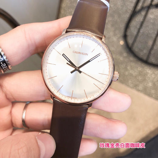 原单CK CalvinKlein 卡尔文·克莱恩
男士商务休闲腕表 此款承袭经典之雅致精髓，同时不复摩登之名 K8M216G6
表盘尺寸：40mm
机芯：原装瑞士石英机芯
       原厂配件组装 商品图3
