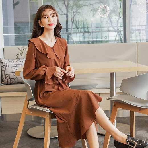 韩都衣舍2019韩版女装春装新款收腰气质碎花中长款连衣裙OY8501焕 商品图1