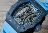 理查德·米勒RICHARD MILLE
RM53-01 这款腕表充满动感与活力。表壳由极为坚固抗震防损的TPT碳纤维加工制成，碳纤维独特的波纹光泽和犀利的表壳线条，更突显了这块腕表的运动风格；透过防眩 商品缩略图5