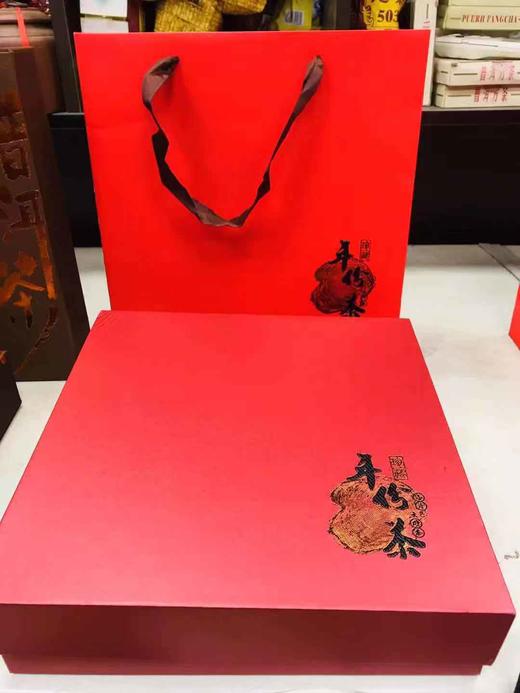 【7年老白茶】特级福鼎白茶饼350克 商品图1