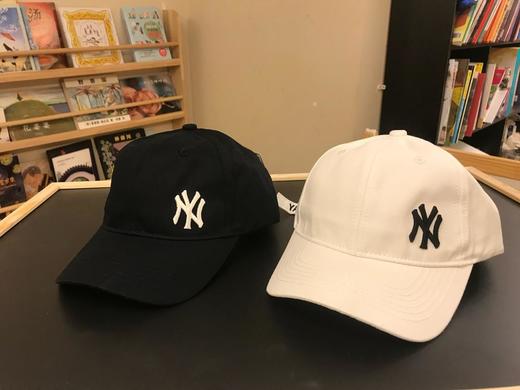 点此购买   MLB杨基 NY 情侣棒球帽  北 112383 商品图0