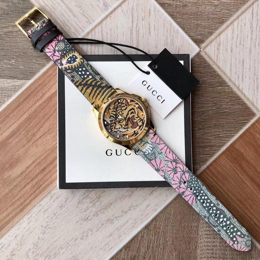 原单品质Gucci 古驰G-Timeless系列 中性腕表，新款老虎🐯面，手工工艺，精致独特～表径37mm，男女皆可佩戴！原装瑞士石英机芯，全套专柜包装。 商品图2
