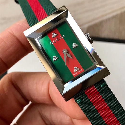 原单品质Gucci G-FRAME系列古驰女士腕表 原装瑞士石英机芯，精致贝母面饰以蜜蜂丁，三色表带，表盘尺寸：21mm*34mm，新款到货，全套专柜包装，支持专柜！ 商品图4