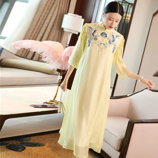 上海旗袍厂FLZD-99123春夏款女装双喜鹊刺绣网格流苏袖民族舞台服汉服连衣裙 商品图4