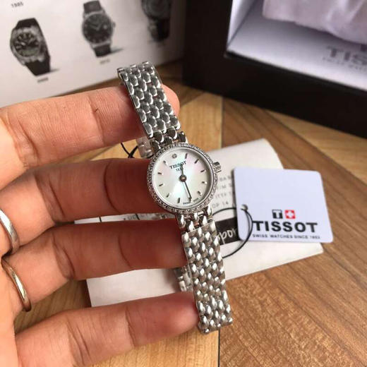 原单品质 TISSOT  天梭，T058乐爱系列，精致小巧女表，原装瑞士ETA石英机芯，全部原装配件组装，表径20mm，优雅知性，一表一号，三码一表。 商品图0