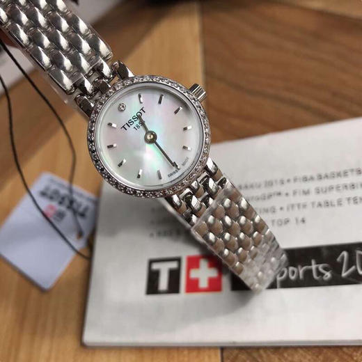 原单品质 TISSOT  天梭，T058乐爱系列，精致小巧女表，原装瑞士ETA石英机芯，全部原装配件组装，表径20mm，优雅知性，一表一号，三码一表。 商品图6