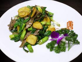青蒜茨菇炒猪肝/例