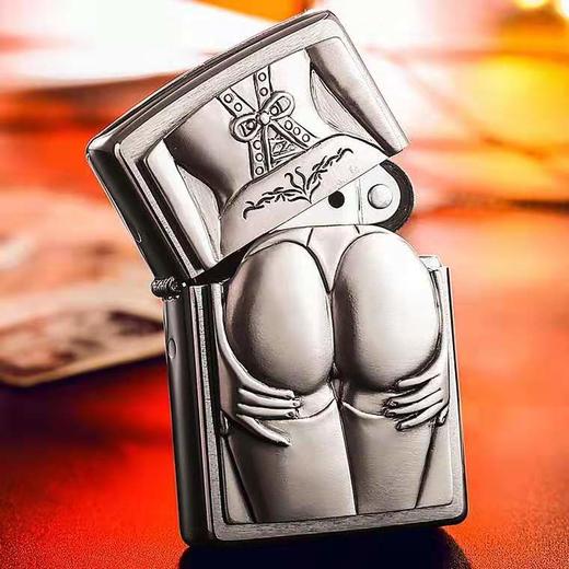 「原装zippo翘臀女郎打火机」正版煤油防风打火机 商品图1