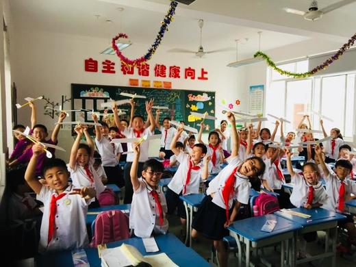 2019春南京外国语学校仙林校区力翰科学社团班【八一无人机】课程 19.C.D.S.06.118 商品图2