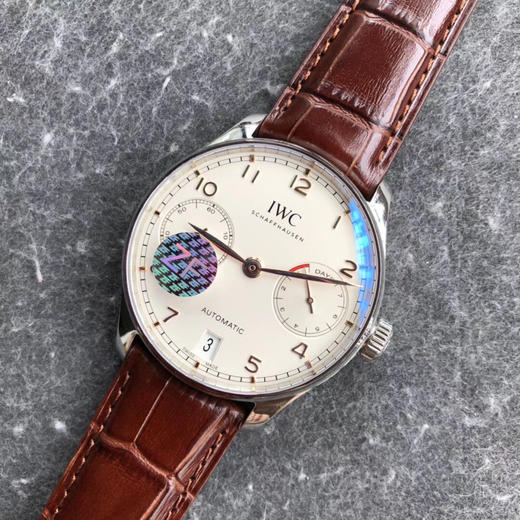 ZF神器 IWC－葡萄牙系列七日链 葡七 cal.51011自动机械机芯 独立小秒针 超长动能，真动能指示 蓝宝石玻璃 意大利牛皮表带 原装折叠扣 表径42mm[得意] 商品图8
