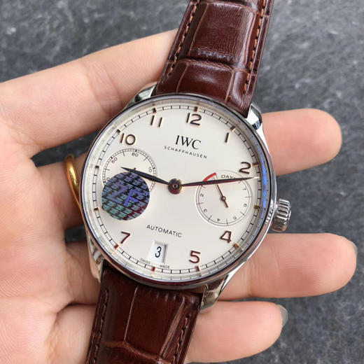 ZF神器 IWC－葡萄牙系列七日链 葡七 cal.51011自动机械机芯 独立小秒针 超长动能，真动能指示 蓝宝石玻璃 意大利牛皮表带 原装折叠扣 表径42mm[得意] 商品图2