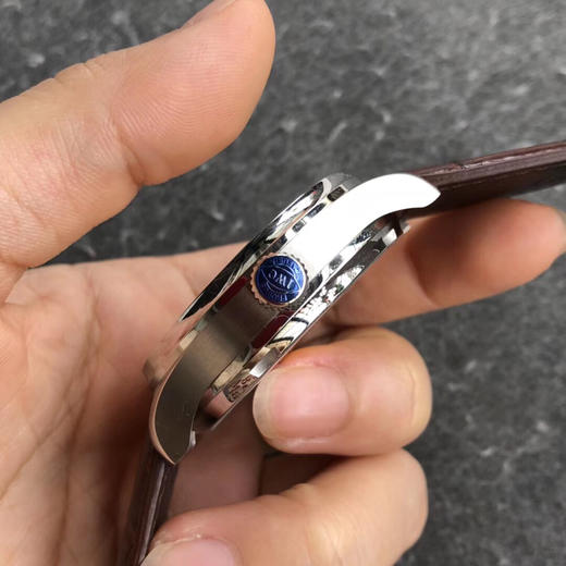 ZF神器 IWC－葡萄牙系列七日链 葡七 cal.51011自动机械机芯 独立小秒针 超长动能，真动能指示 蓝宝石玻璃 意大利牛皮表带 原装折叠扣 表径42mm[得意] 商品图3