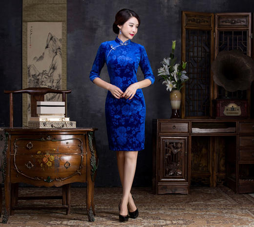 新款复古改良丝绒压花短款婚宴礼服大码旗袍 商品图8