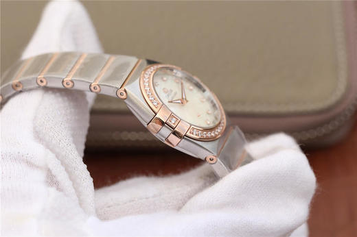 v6欧米茄星座系列27毫米石英腕表 ，每个零件都是原装开模，1仿表史上首次搭载原装正品欧米茄1376专用机芯（用的正品的机芯） 商品图6