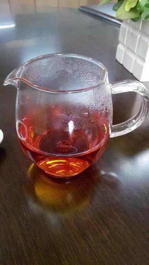 【茶馆茶叶】珍稀北方小黑茶饼36g丨茶汤透亮洁浄 叶底乌黑的程度与30年以上的熟普相当 商品图2