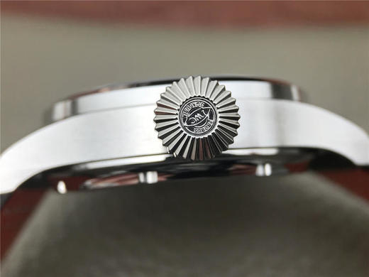 万国大型飞行员系列IW502703。年历大飞全真功能，7天动能 Big Pilot 年历表 表为基础，最特别之处是将整个金质摆陀雕刻成 小王子站在星球上 表壳采用了316L钢电18k金 46mm 商品图10