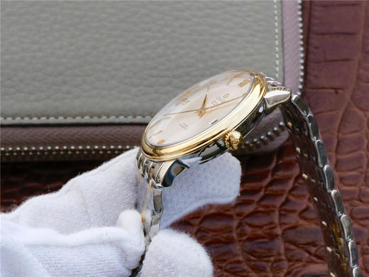 TW欧米茄新碟飞4310.32.00，表径39.5mm 表壳和表带316L精钢，搭载精准稳定海欧2824机芯，男士腕表。 商品图5