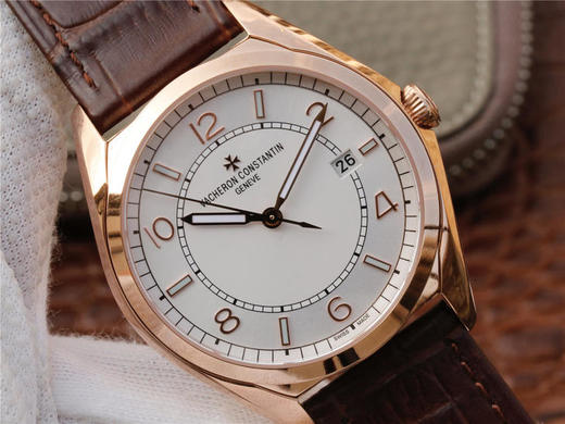 TW江诗丹顿伍陆之型系列 儒雅和古典的结合 商务百搭 独具魅力 表径：官方1：1(40毫米＊0.96毫米 )机芯：日本进口机械机芯〈9015〉 商品图3