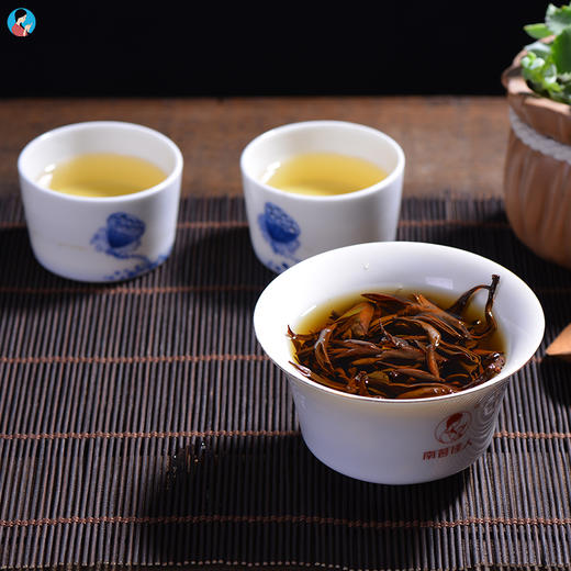 【19春茶现货】2019春茶《慕野》野生古树纯芽孢晒红 9折 5送1 100g/罐 商品图8