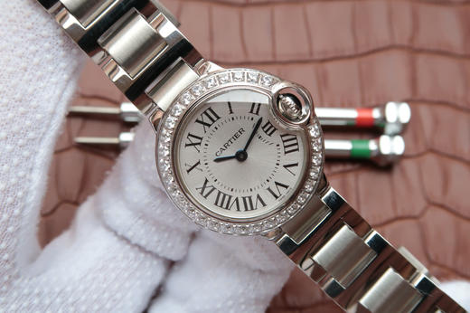 3A卡地亚蓝气球WE9003z3，原装瑞士Cal.057石英机芯表径：28.5毫米，表壳厚度：9.35毫米，表镜材质：蓝宝石水晶玻璃，背透：密底 商品图2