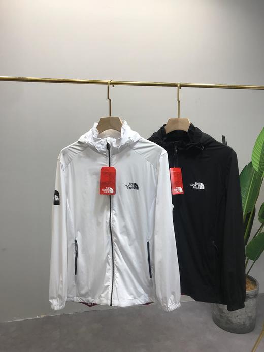 点此购买   情侣款TNF/北面皮肤衣   转 115485 商品图3