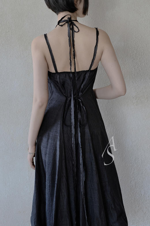 Phaedo 19SS  曜黑色真丝吊带裙 商品图3