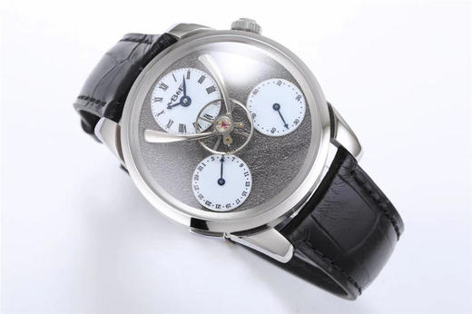 【MB&F】「Legacy Machine Split Escapement」爆款来袭！搭载与 Stephen McDonnell 合作设计的全自动上链机芯，摆频18000vph。 商品图2