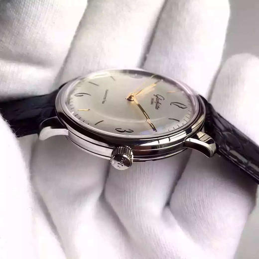 FK格拉苏蒂原创。型号：1-39-52-01-02-04，系列：20世纪复古，男士，透底。全自动机械机芯，精钢外壳，39毫米，9.4毫米，镀银表盘。 商品图2