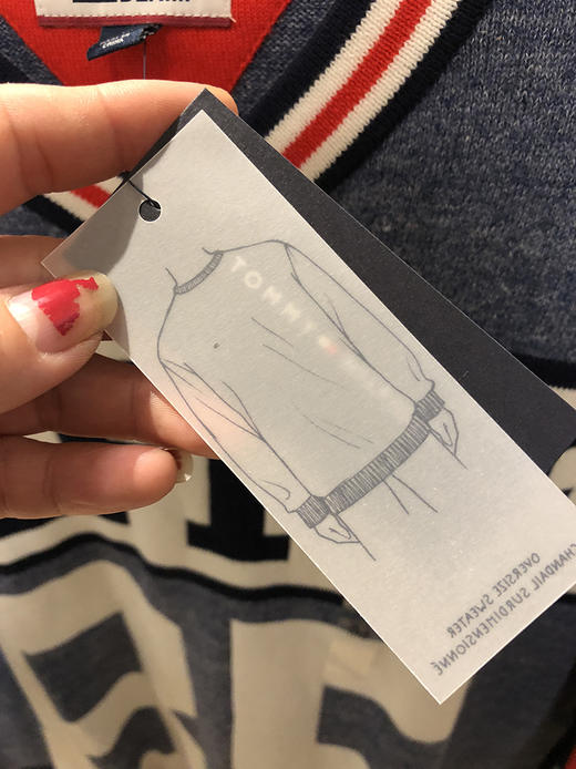 19新款 TOMMY HILFIGER 男士个性品牌字母拼色直筒V领毛衣针织衫 商品图3