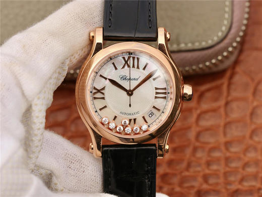 YF萧邦V2贝壳面升级版女表。 修正了扣子的蚀字颜色和镜面夹层的石坨的光泽度更进一步的达到原装效果。 商品图1