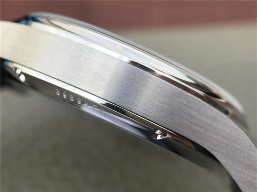 YL万国lWC葡萄牙系列lW546301绿面陀飞轮 43mm 98900型机芯腕表 yl为了追求1：1完美复刻 ，男士腕表，皮表带，透底 商品图6