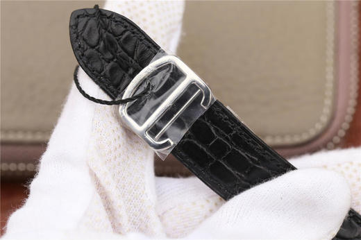ZF卡地亚 Cartier（伦敦系列）W670101 经典款。正品原装开模，釆用9015机芯。SOLO系列腕表完美保留其经典的优雅与卡地亚特征 商品图5