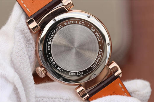 万国达文西系列2017新款。又一乱真选择！100%原装逐个零件开模，精钢镀银表壳。2892改原装35111自动机械,40毫米中规直径 商品图8