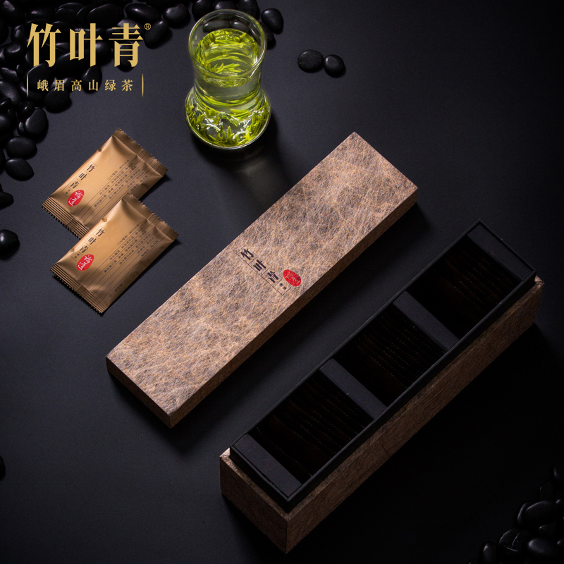 竹叶青高山绿茶特级(论道)金箔花纹礼盒120g