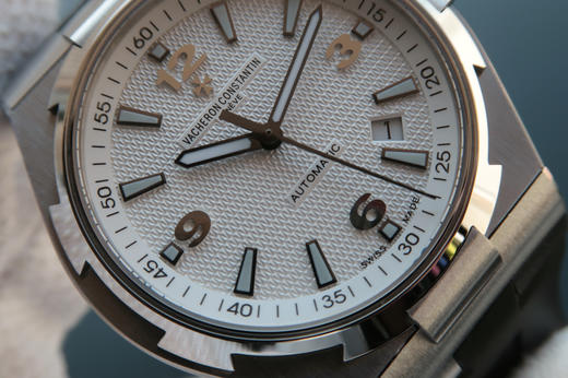 JJ江诗丹顿纵横四海系列47040/B01A-9093，市面上weiyi一款正品拆解开模的纵横四海 。直径42mm，厚度9.7mm，进口9015自动机械机芯 商品图2