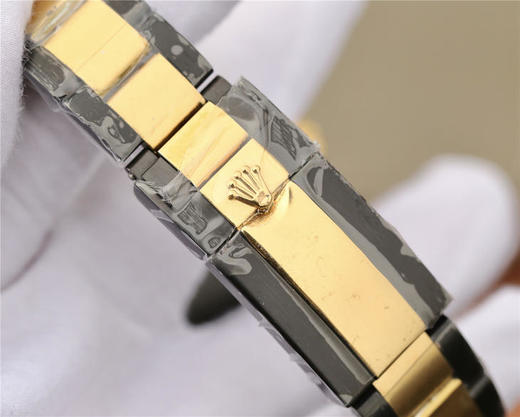 N劳力士迪通拿-116598RBOW系列 延续始于1963的经典力作！当手表碰上彩虹，华贵与美丽的碰撞，玩转彩虹，玩转小清新。 商品图4