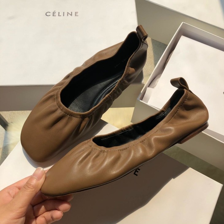 celine 奶奶鞋