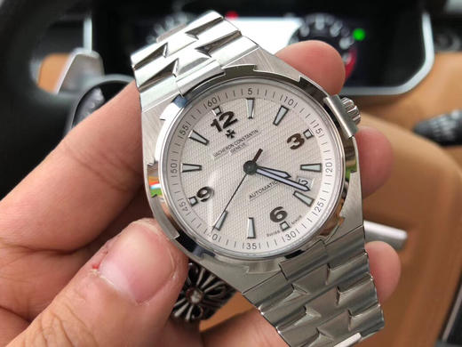 【自戴实拍】最高品质版本 VC    江诗丹顿纵横四海系列47040男表， 市面上唯一一款正品拆解开模的纵横四海 。进口9015全自动机械机芯。原装一比一尺寸：直径42mm 商品图1