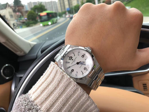 【自戴实拍】最高品质版本 VC    江诗丹顿纵横四海系列47040男表， 市面上唯一一款正品拆解开模的纵横四海 。进口9015全自动机械机芯。原装一比一尺寸：直径42mm 商品图8