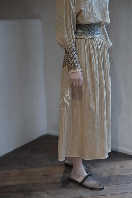 Toteme  奶油色SAFARA褶皱半裙 商品图1