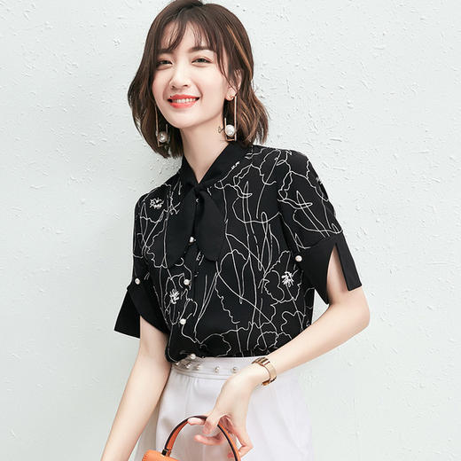 【衬衫】。夏季韩版时尚外贸女装职业OL上衣宽松显瘦短袖印花雪纺衬衫女 商品图2