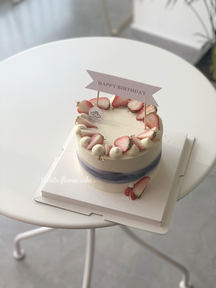 ɫϵ  cold color cake