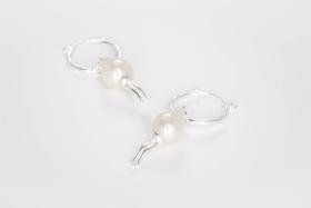 The sleepwalker earpieces