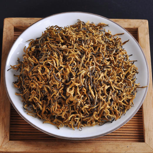 唯茶梦想2000系列 金骏眉 35泡/盒 武夷红茶 太阳品质 高档玻璃礼盒装 150g 商品图3