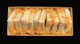 鸡蛋火腿奶酪肉松全麦三明治