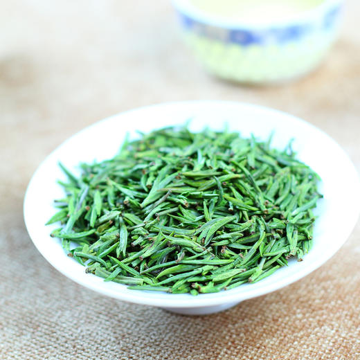 雀舌绿茶 峨眉山茶叶 明前鲜嫩独芽 500g 包邮 商品图0