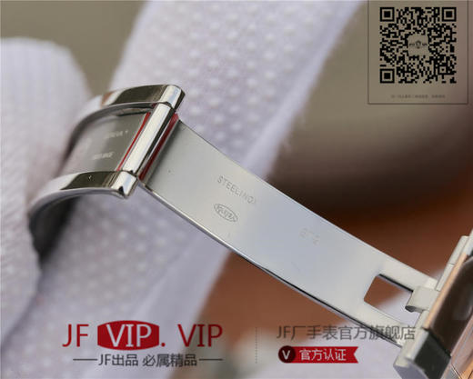 EW劳力士水鬼【GMT-Master II 】是劳力士zui热卖的表款之一 搭配真陶瓷圈口铂金字体 2836机芯质量稳定可靠 直径40mm 原装一比一开发 商品图9