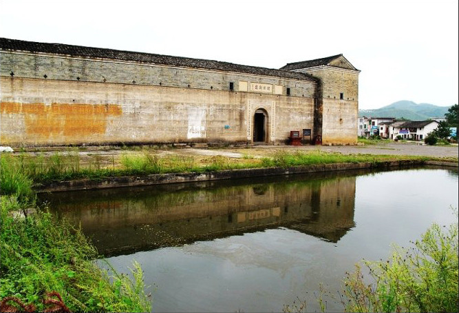 关西镇关西村,是赣南地区典型的客家民居,由关西新围,西昌围,田心围