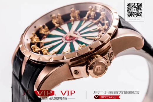 N罗杰杜彼圆桌骑士型号:RDDBEX0398 表盘:彩色珐琅工艺表盘 表壳:316l精钢 电镀18k金 尺寸:45*15.7mm 机芯:miyota自动机械机芯 商品图4