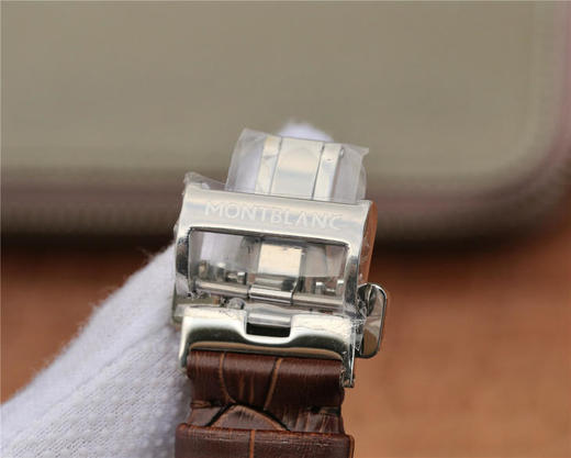 万宝龙明星leagcy璀璨星耀月相盘 直径42mm厚度10mm 淬火工艺蓝钢针，重金打造，Pelletteria意大利牛皮+三重折叠，日本进口9015改造MB 29.14机芯，六位月相以及日期 商品图5